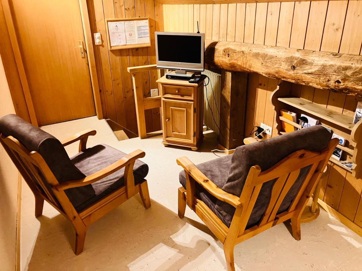 Apartamento Chesa Margadant Zuoz Exterior foto